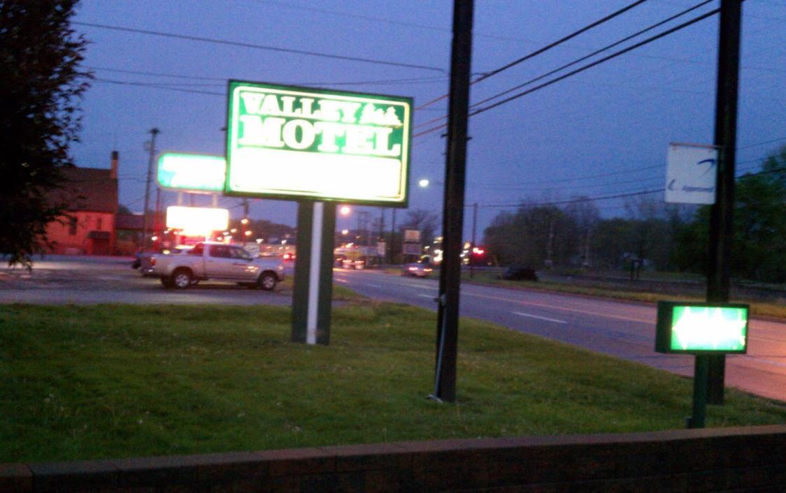 Valley Motel Pittsburgh Harmarville Buitenkant foto
